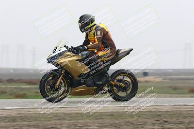 media/Nov-30-2025-TrackDaz (Sun) [[d8b22663df]]/B Group/Session 5 (Wheelie Bump)/